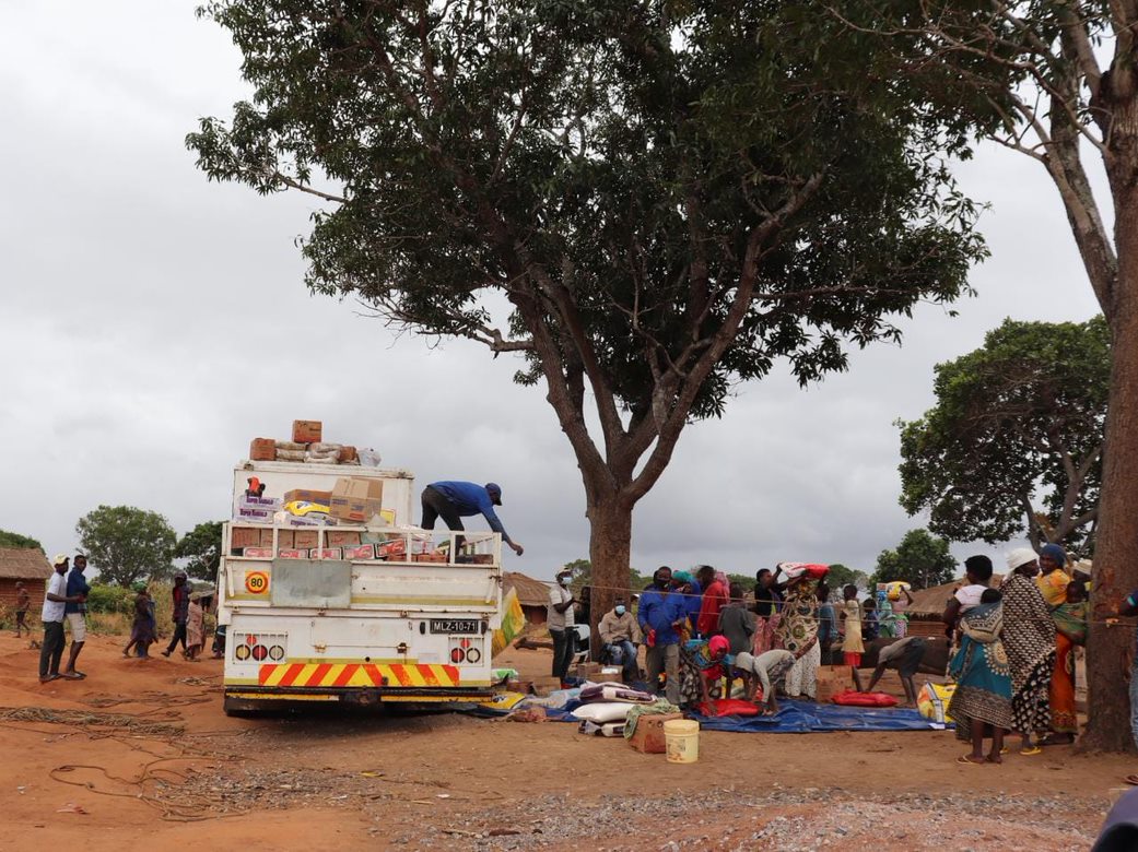 Distribución de alimentos Emergencia en Montepuez Cabo Delgado